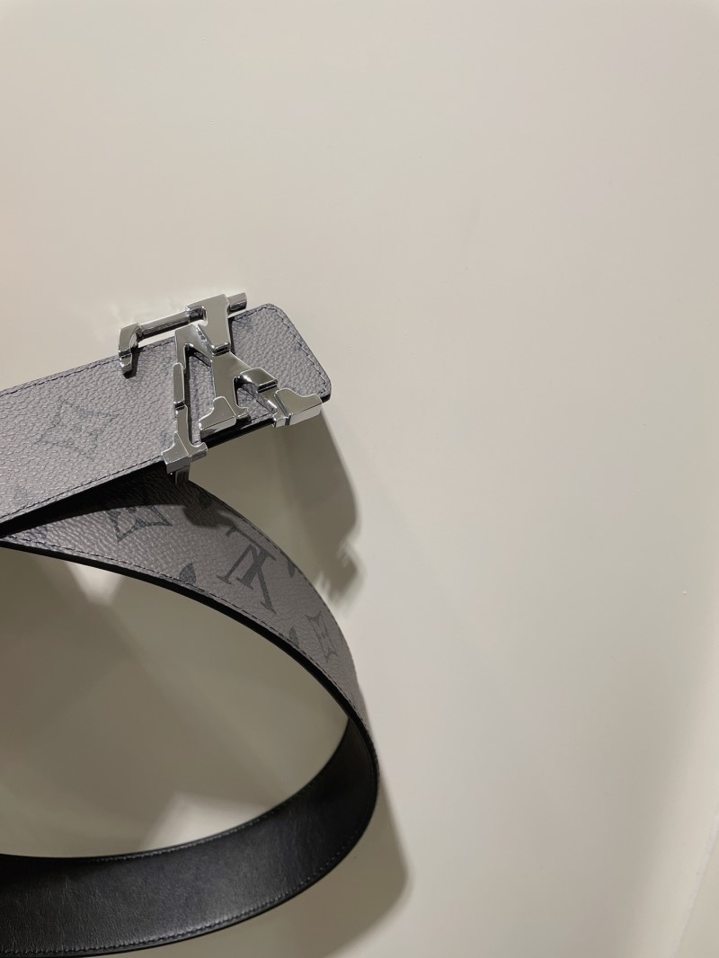 l0vis Vvtt0n belts